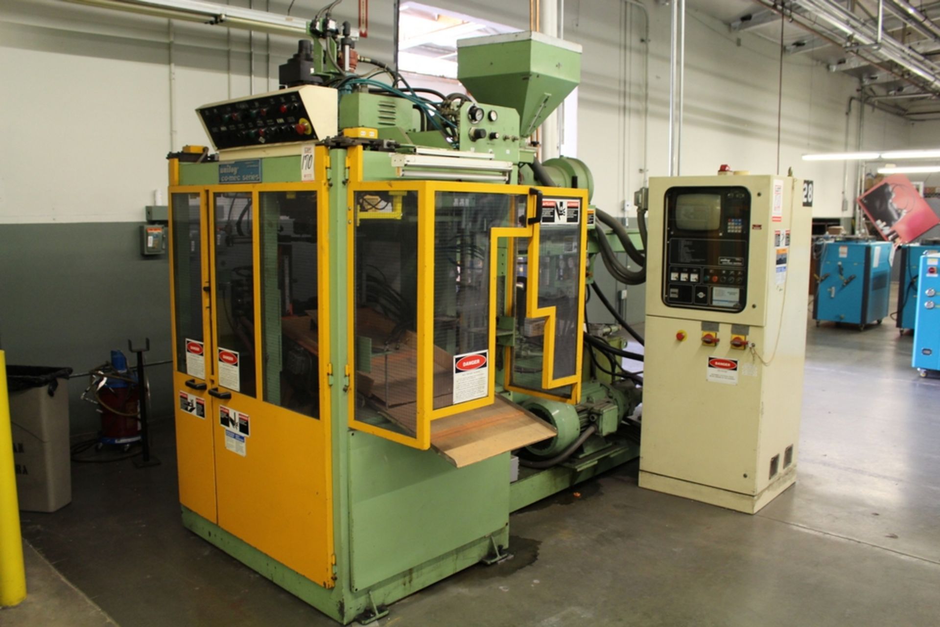 UNILOY-MILACRON CO-MEC SERIES INJECTION BLOW MOLDING MACHINE, MODEL MSA/S, S/N 300486, SINGLE