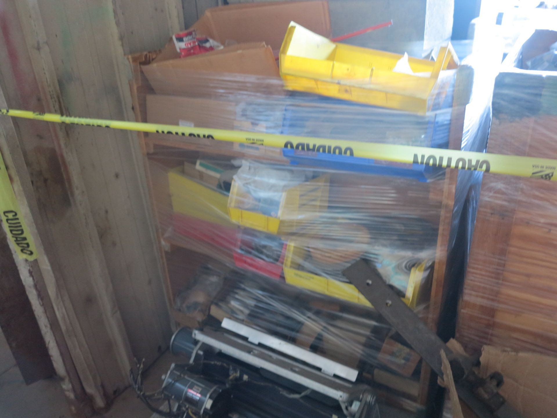 LOT - (5) CARTS TO CONTAIN: AUTOMOTIVE, PLUMBING, ELECTRICAL, SANDPAPER, FLOOR BUFFING PADS, - Image 6 of 7