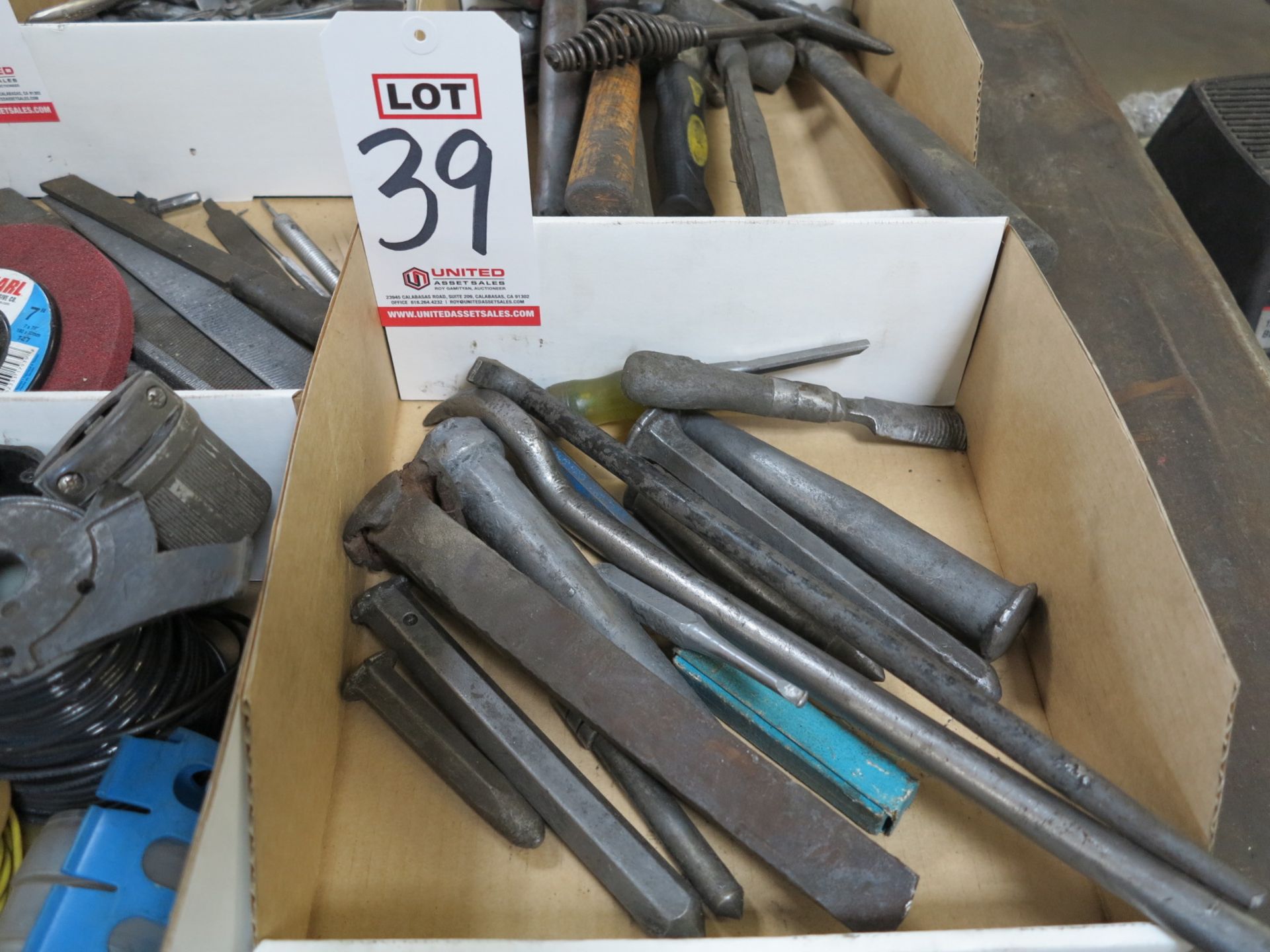 LOT - CHISELS