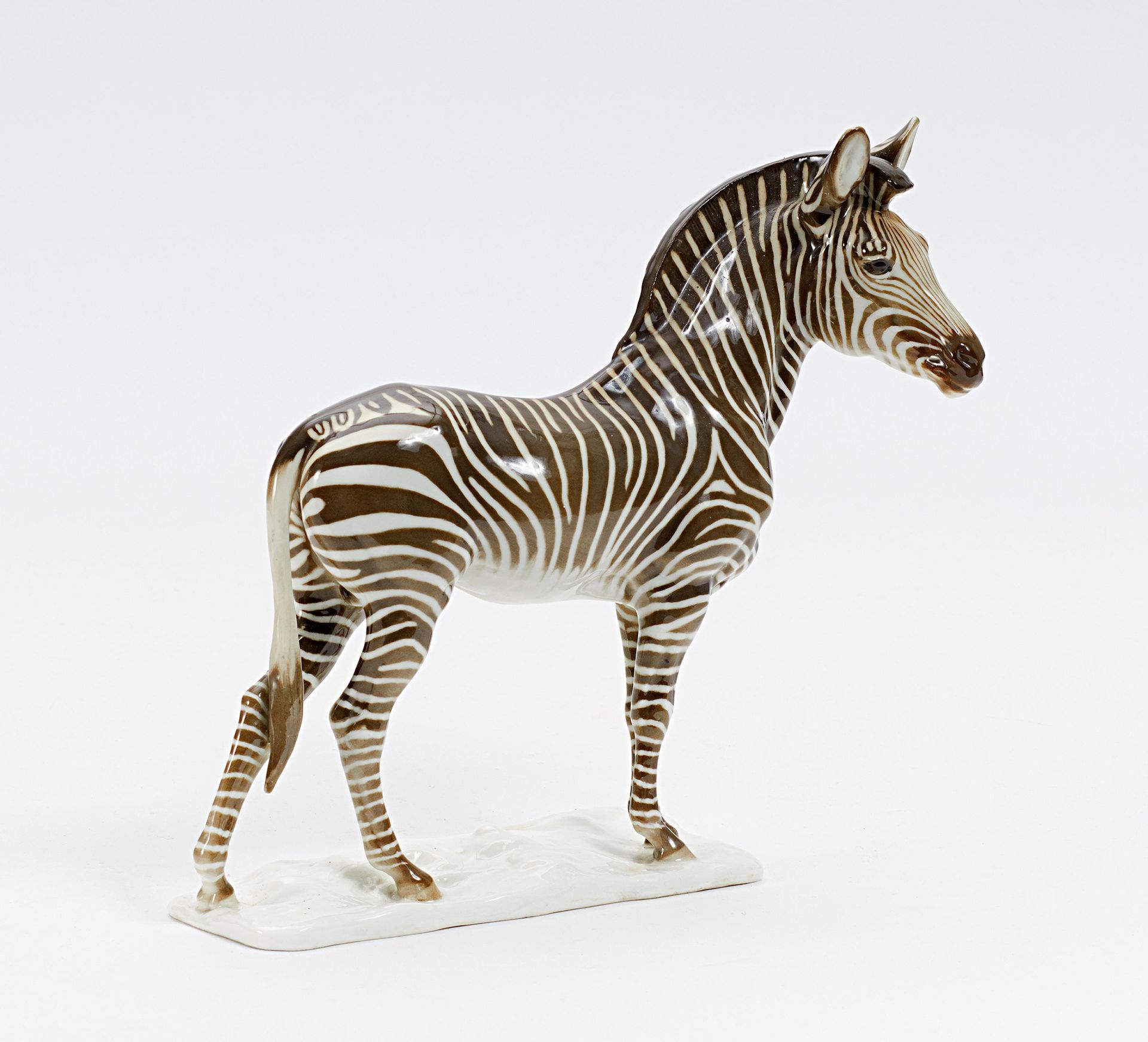 ZEBRA. Nymphenburg. Porzellan, graues Dekor. H.19,5cm. Prägemarke, 440. Zustand C.