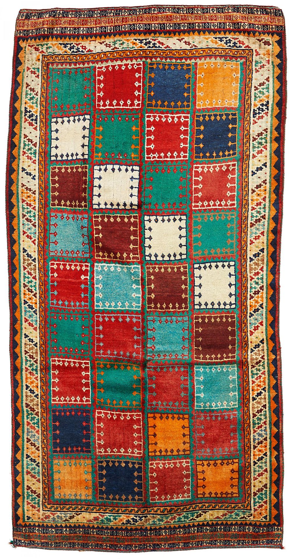 GABBEH, GASCHGAI. 1. Drittel 20.Jh. Zustand B/C. 268 x 134cm. Publiziert:"99 Teppiche", Sammlung