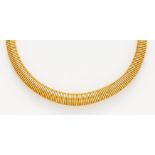 GOLD-COLLIER. Wohl Italien, um 1980. 585/- Gelbgold, gest., Gesamtgewicht: 63,0g. L.ca. 43,0cm.