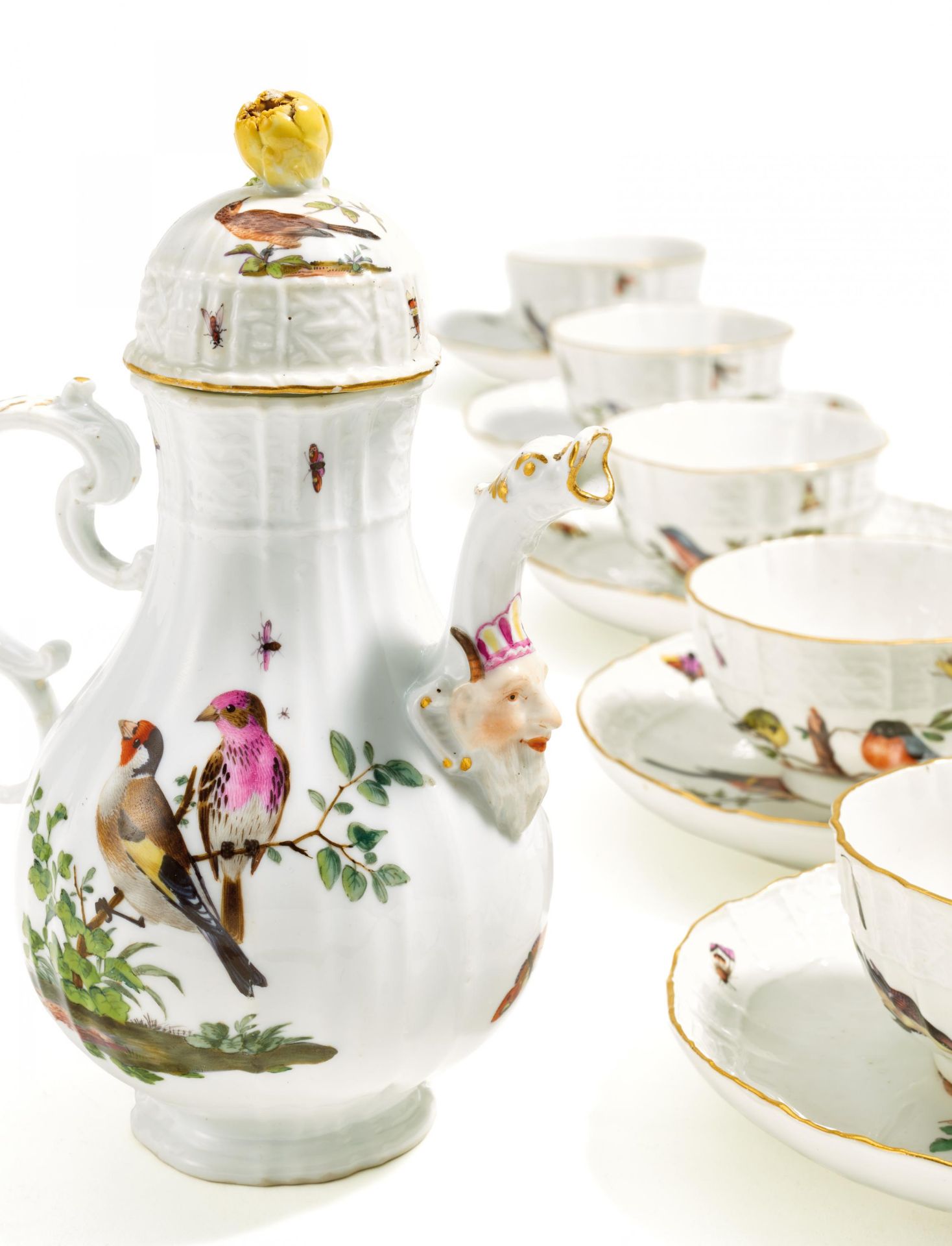 KAFFEESERVICE MIT VOGELPAAREN. Meissen. Um 1760. Porzellan, farbig und gold dekoriert. Insgesamt