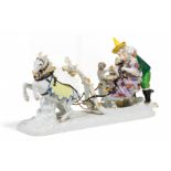 HOFNARREN IM SCHLITTEN. Meissen. 1924-1934. Modell J.J. Kaendler. Porzellan, farbig und gold