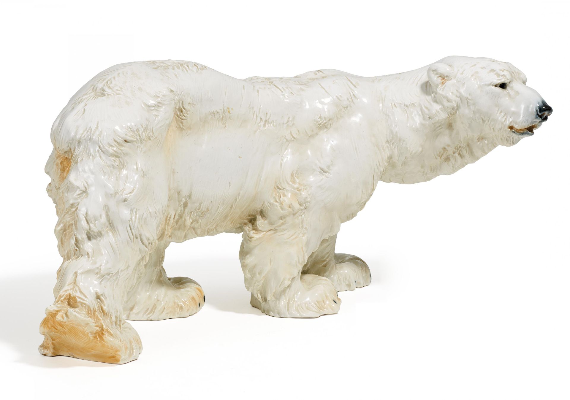 GROßER EISBÄR. Meissen. Vor 1924. Modell O. Jarl, 1903. Porzellan, sparsam farbig staffiert. Länge