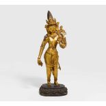 GROßE FIGUR DES PADMAPANI. Wohl Mongolei. Bronze, teilweise vergoldet. Sockel verschlossen. G.2437g,