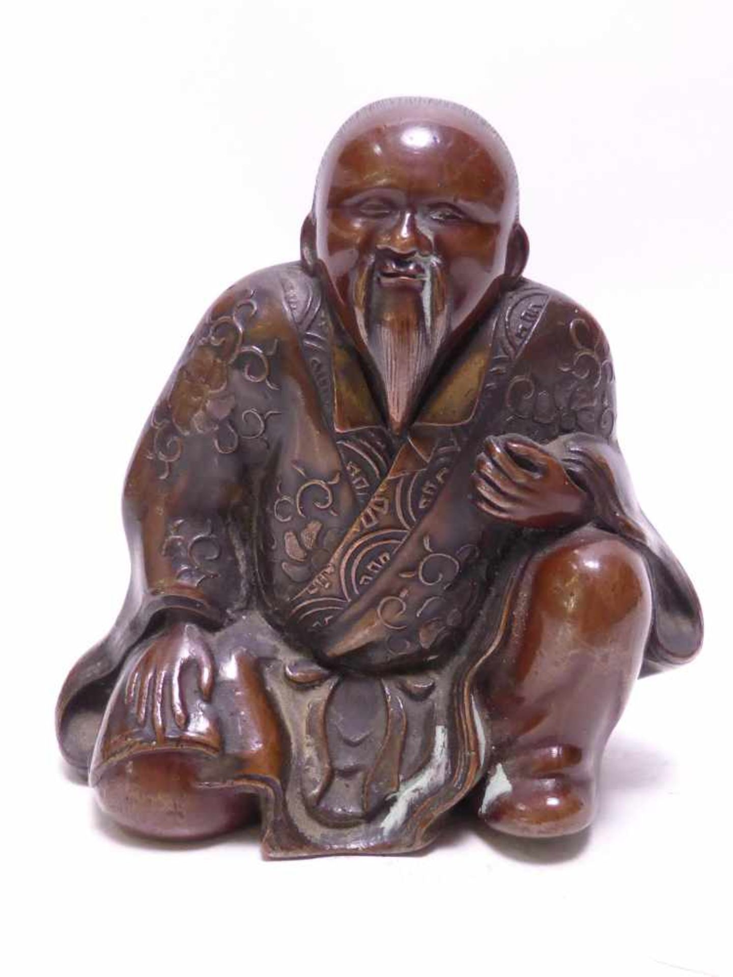 DREI NETSUKE VON UNSTERBLICHEN UND HÄNDLER. Japan. 18./19. Jh. Elfenbein und Bein. H.4-4,5cm. - Bild 3 aus 4