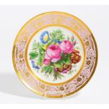 PORCELAIN PLATE FROM THE BIEDERMEIER PERIOD WITH FLOWER BOUQUET. KPM. Berlin. 19th century.