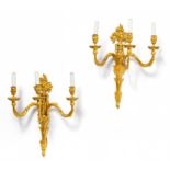 PAIR OF GILT-BRONZE APPLIQUES LOUIS XVI STYLE. France. End of the 19th century. Bronze gilt.