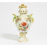 LIDDED PORCELAIN POTPOURRI VASE WITH SWEET MARIES. KPM. Berlin. 1918. Porcelain, enriched in colours