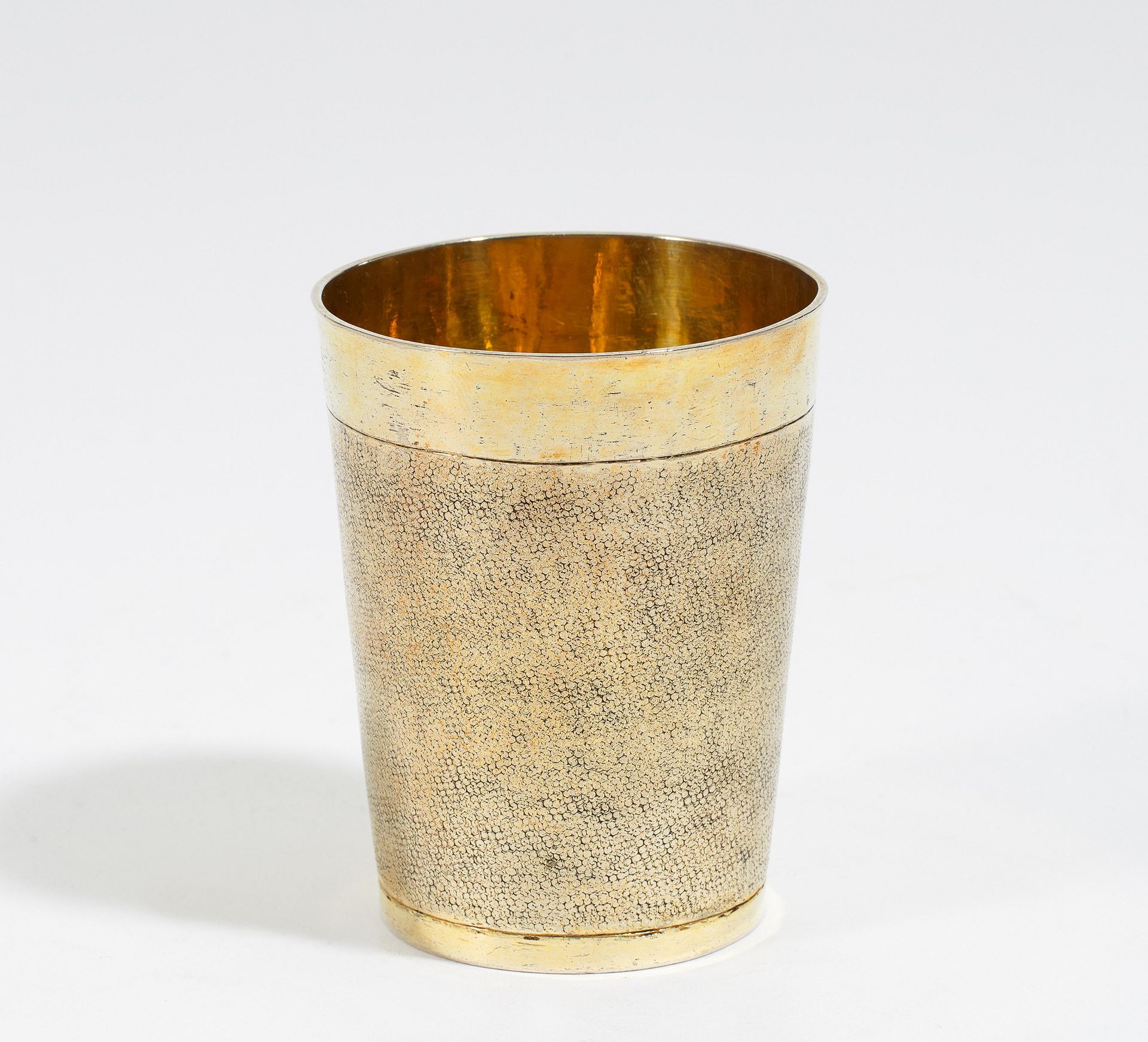 GILDED SILVER SNAKESKIN BEAKER. Nuremberg. 1645/47 - 1650/51. Georg Rötenbeck. Silver, gilded. Ca.