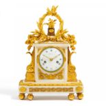 WHITE MARBLE AND GILDED BRONZE PENDULUM CLOCK LOUIS XVI. Paris. Jean-André Lepaute. White marble and