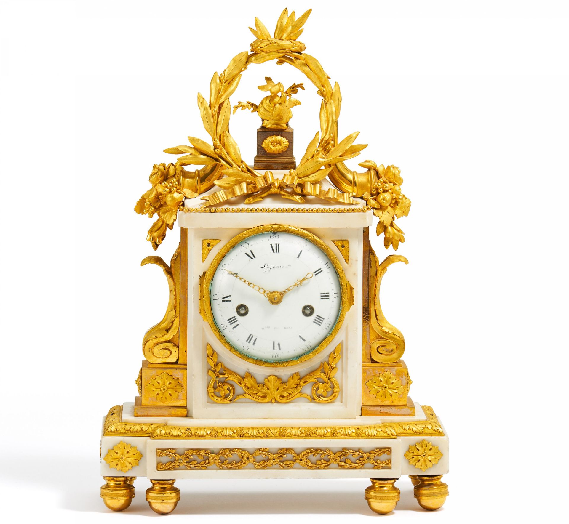 WHITE MARBLE AND GILDED BRONZE PENDULUM CLOCK LOUIS XVI. Paris. Jean-André Lepaute. White marble and