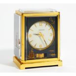 ATMOS "MARINA" WITH BRASS CASING. Jaeger LeCoultre. Brass, plexiglass and other. Elaborate