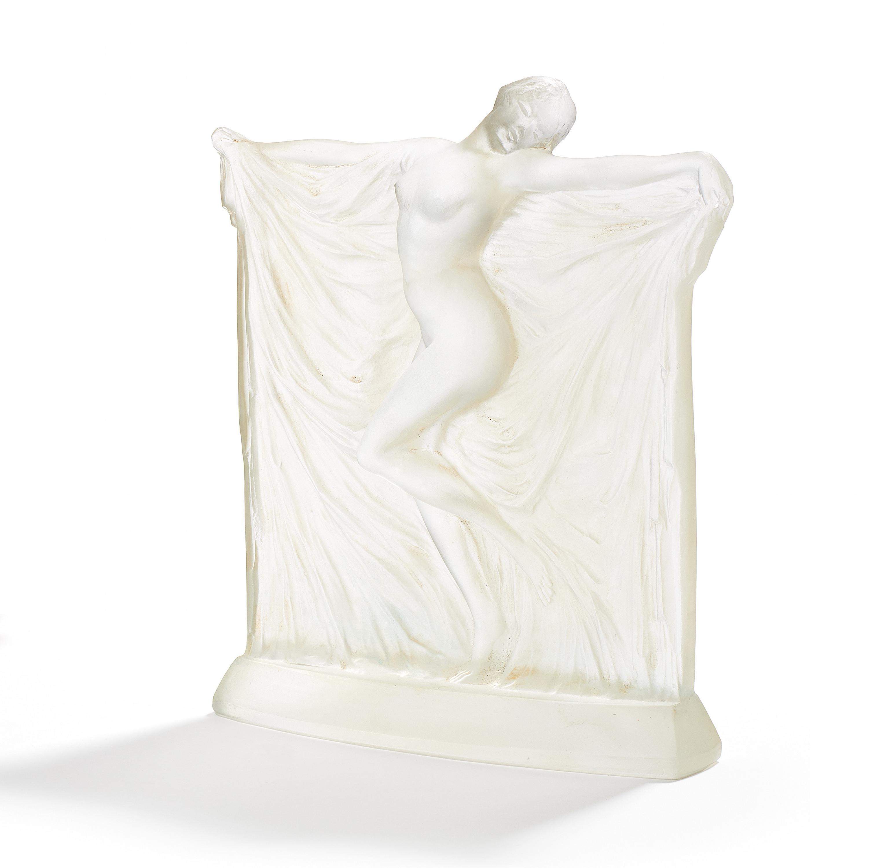 GLASS FIGURE OF A WOMAN "THAIS". Lalique, René. Wingen-sur-Moder. Before 1945. Acromatic glass,