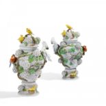 PAIR OF MAGNIFICENT LIDDED "SCHNEEBALLEN" PORCELAIN VASES WITH BIRDS. Meissen. 19th century. Model