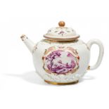 PORCELAIN TEAPOT WITH ACANTHUS RELIEF AND "HAUSMALER" DECOR. Meissen. Ca. 1720. Painting decor in