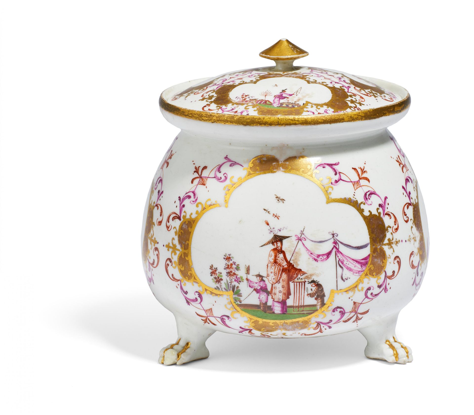 PORCELAIN CREAM BOWL WITH CHINOISERIES. Meissen. Ca. 1725/30. Porcelain, decorated in colours and - Bild 2 aus 4