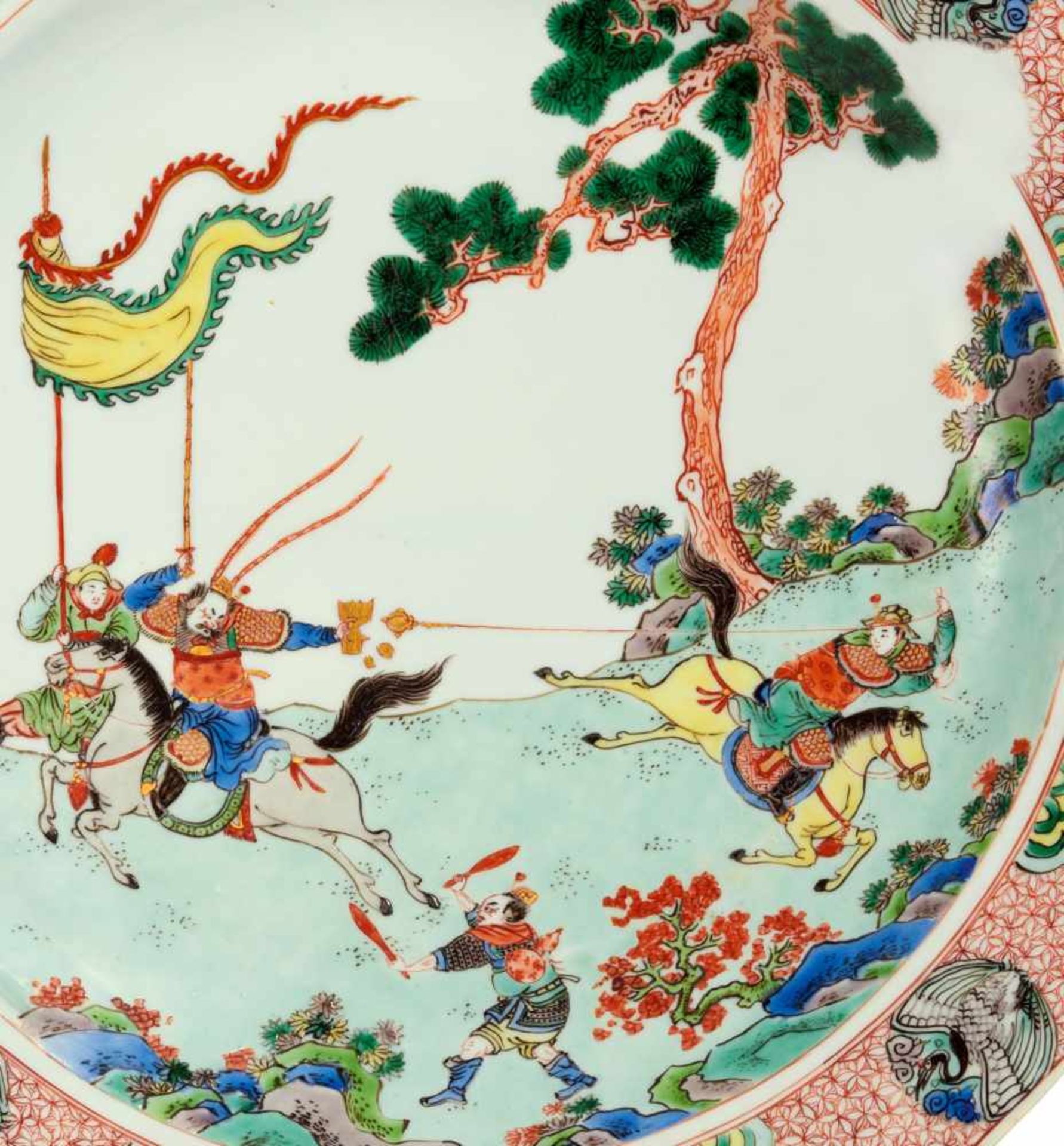 IMPORTANT DISH WITH OPERA SCENE FROM THE STORY OF THE THREE KINGDOMS. China. Qing dynasty. Kangxi - Bild 3 aus 6