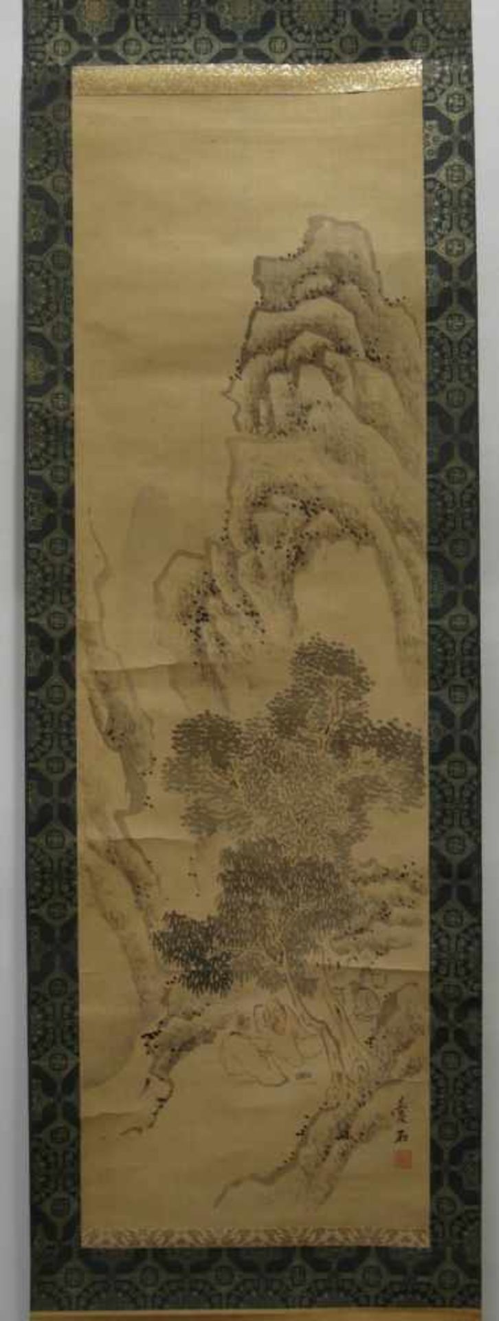 FOUR MOUNTAIN LANDSCAPES. Japan. 19th/20th c. Ink and colors on paper resp. silk. Mounted as hanging - Bild 2 aus 5
