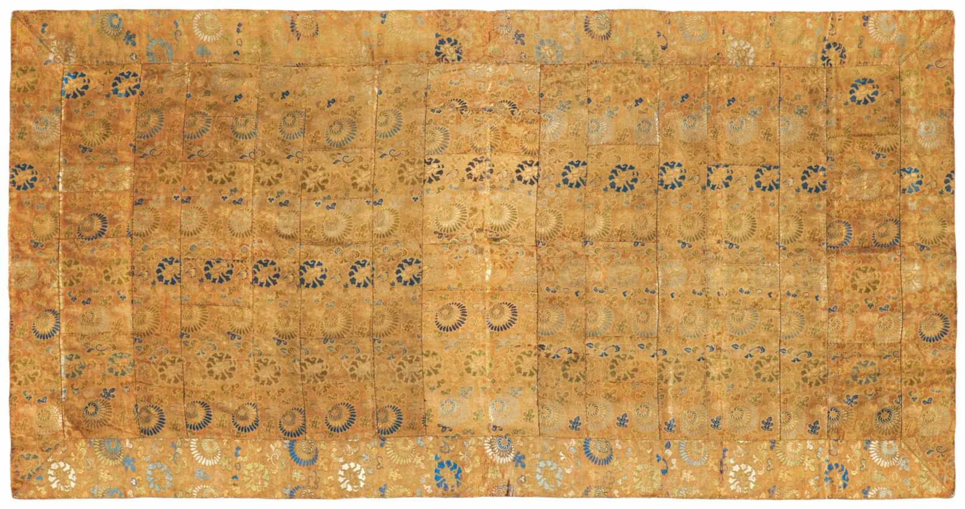 BUDDHIST CLOAK WITH SEVEN COLUMNS (KESA UTTARASÔ). Japan. Edo period. 18th/19th c. Silk nishiki with