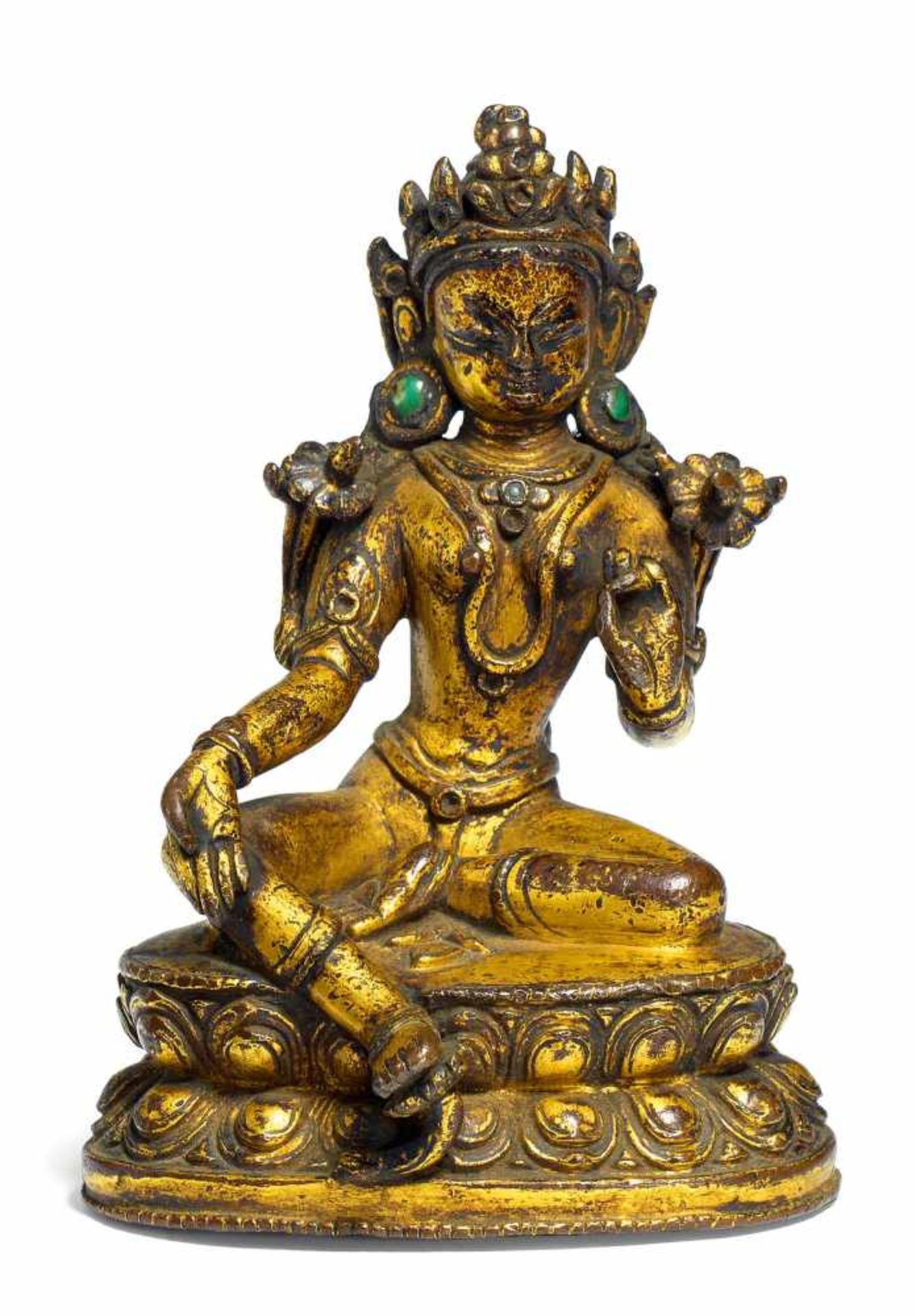 ELEGANT FIGURE OF GREEN TARA. Tibet. 17th/18th c. Copper bronze with fire gilding and inlaid jade