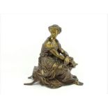 bronzen sculptuur met voorstelling van zittende dame, 2e helft 19e eeuw, h. 31 cm