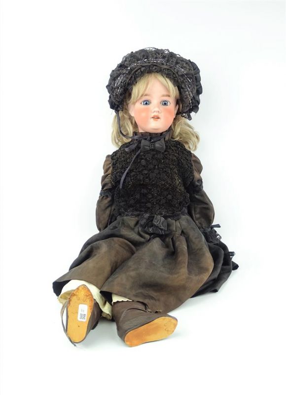 Duitse meisjespop met porseleinen hoofd, merk: Armand Marseille, model: 890, circa 1910, h. 78 cm