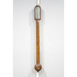 Engelse mahonie stick barometer met verzilverde wijzerplaat, adres: Parkinson & Fiedsham, London,