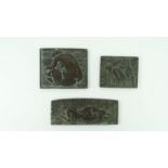 3 bronzen plaquettes met voorstelling van vrouwelijk naakt, alle vervaardigd door A.van Rooijen,
