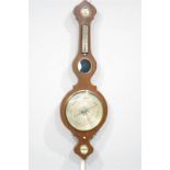 Engelse palissander gefineerde banjo barometer met verzilverde schaalplaten, adres: Lane London