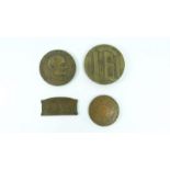4 diverse bronzen penningen, diam. 7-9 cm -collectie M. Dreesmann-
