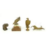 4 bronzen miniaturen waaronder adelaars, circa 1900, h. 5-10 cm