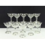 11 glazen coupes op geslepen voet, art deco, circa 1920