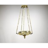 koperen hanglamp versierd met gepatineerde palmetten en hangend aan gecanneleerde stangen, empire-
