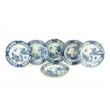 6 blauw/wit Chinees porseleinen borden met decor van koekkoek in het huisje, Qianlong, 18e eeuw,