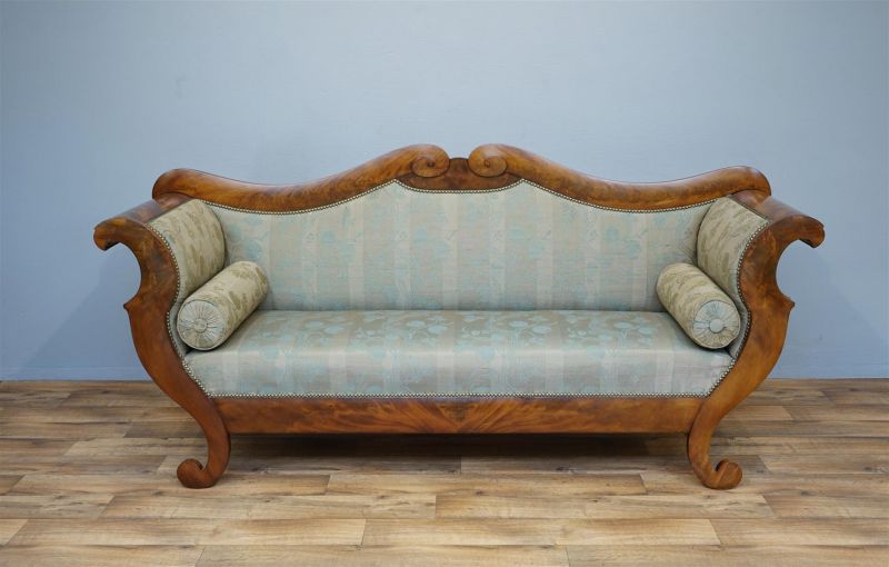 Hollandse mahonie biedermeier bank met gecontourneerde rug, bekleed met gebloemde stof, circa 1840,