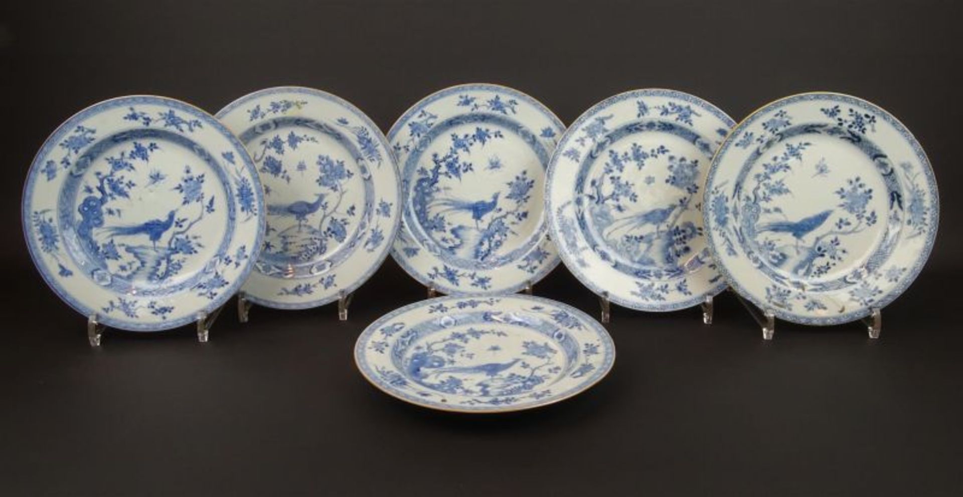 serie van 6 blauw/wit Chinees porseleinen borden met decor van paradijsvogel en bloesemtakken,