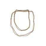 dun 14 krt. gouden schakelcollier, lengte: 150 cm., gewicht: 21,5 gram