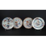 4 Chinees porseleinen Imari borden met floraal decor, allen 18e eeuw, diam. 22 cm (kleine