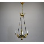 fraaie 3-lichts bronzen kroonlamp bekroond door vergulde palmetten, de gepatineerd bronzen koorden