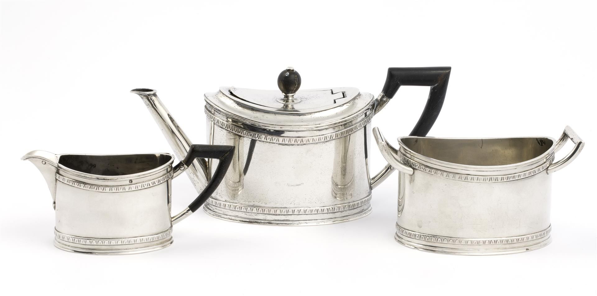 3-delig zilveren theeservies met theepot, melkkan en suikerpot, empire-stijl, anno 1908/1909,