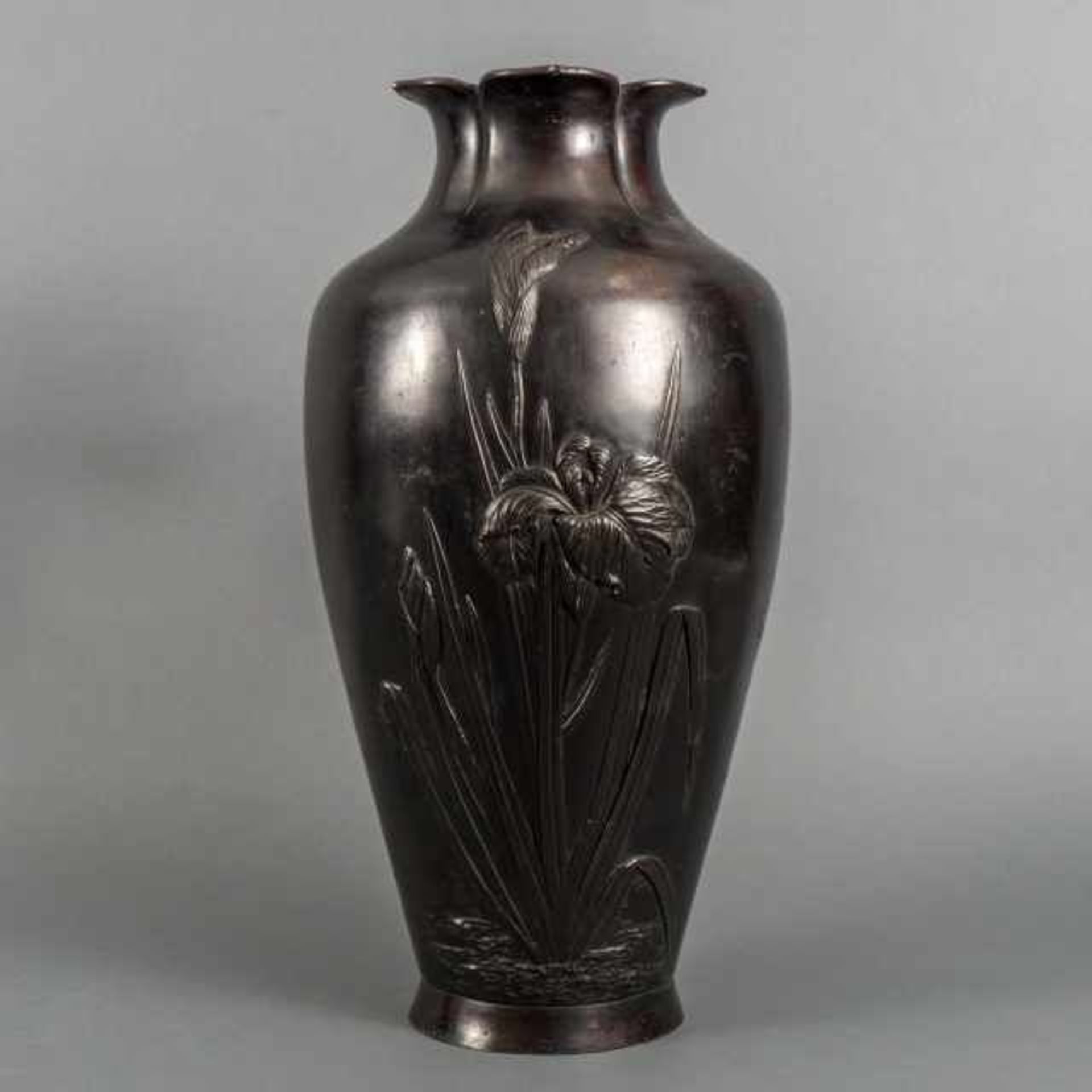 Large bronze vase with high relief of lilies, the neck is shaped like flower petals, Japan, not