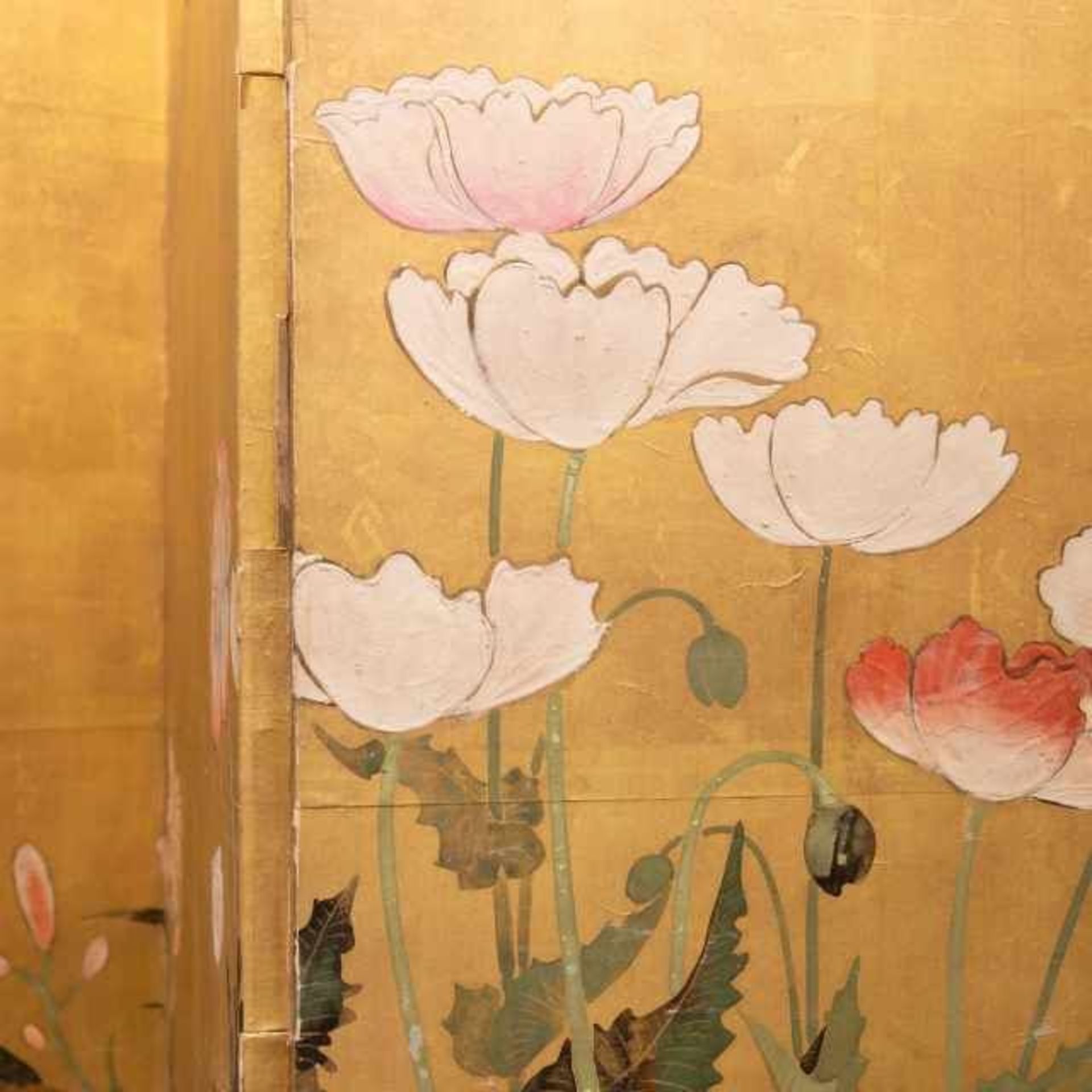 Six-panel handpainted folding screen with an elaborate flower motif, among which chrysanthemums - Bild 4 aus 5