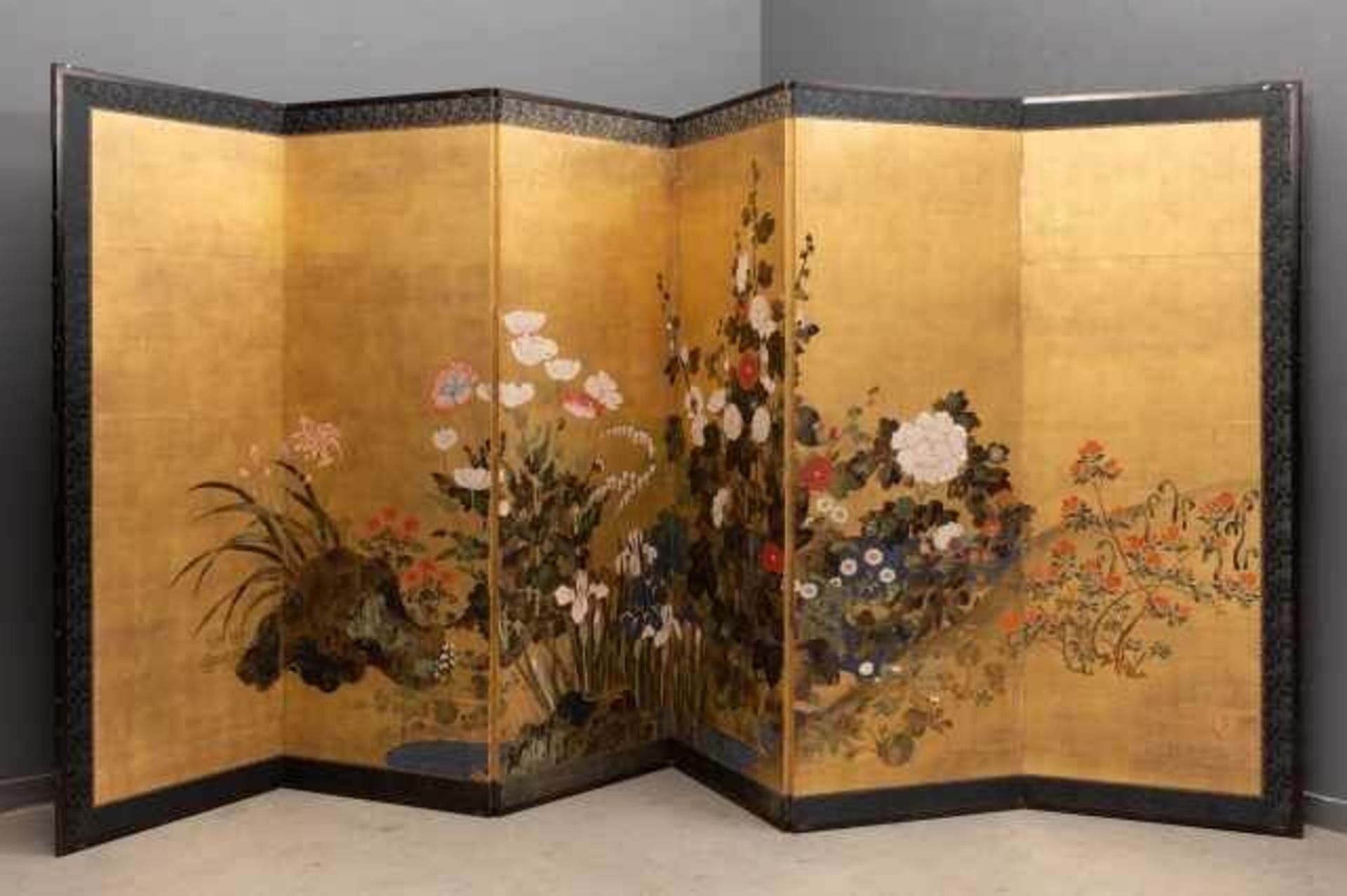 Six-panel handpainted folding screen with an elaborate flower motif, among which chrysanthemums