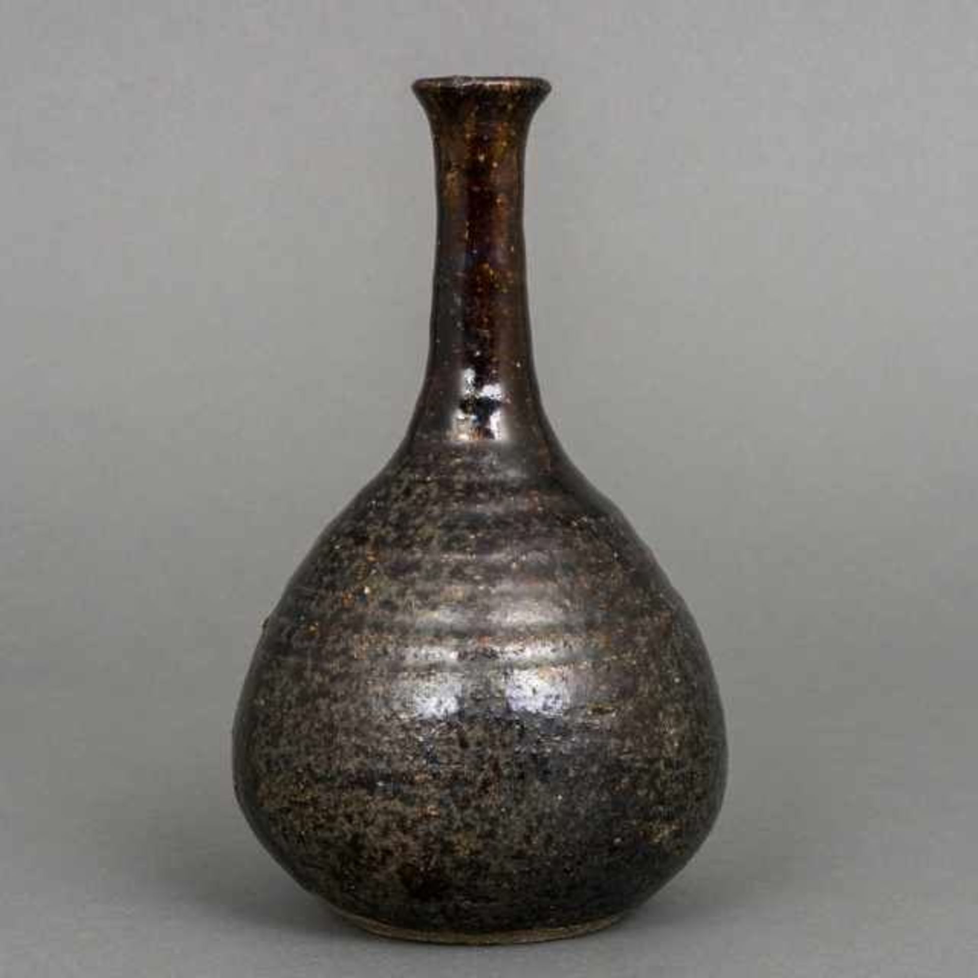 Seto ware bottle vase with dark brown glaze, Japan, 19th century, provenance: Kunsthandel