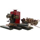 Toverlantaarn.Met toebehoren.Magic lantern.With accessories.