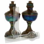 (2x) Olielampen.Eind 19e eeuw. 43 x 24 cm.(2x) Oil lamps.End of the 19th century. 43 x 24 cm.