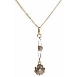 Geelgouden collier met rosegouden hanger, diamant - 14 kt.2 Roos geslepen diamanten (1x doorsnede