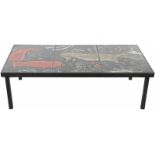 Een mid-century designtafel met geglazuurde tegels. Frankrijk.Voorstellingen uit Lascaux. Afm. 35